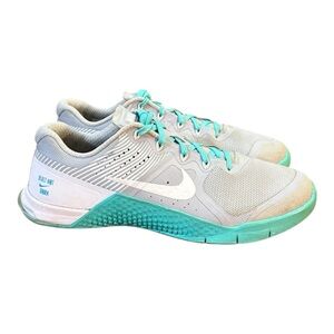 Nike Metcon 2 Athletic Shoes - White and Aqua Men’s Size 8.5